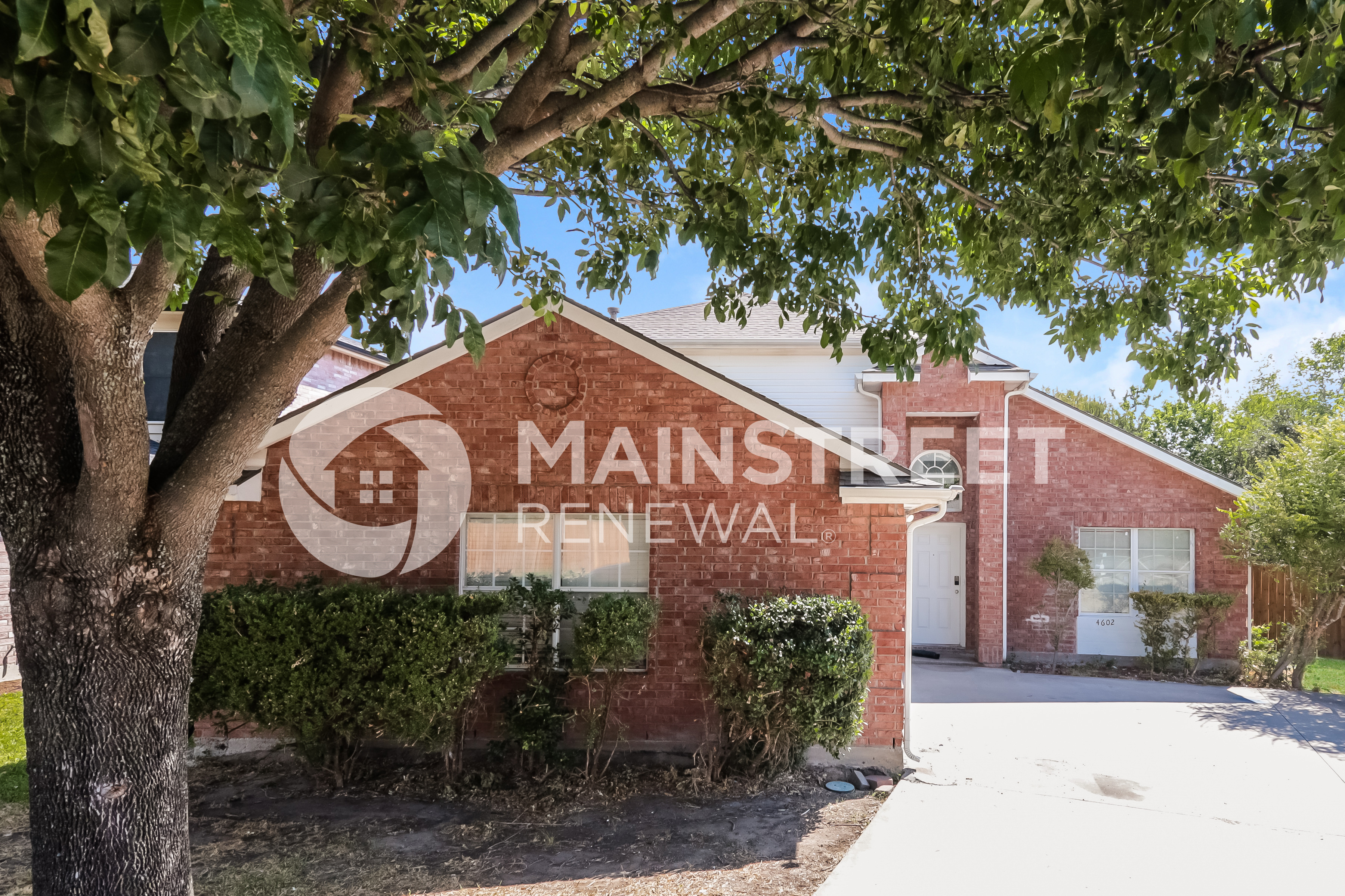 4602 Lee Hutson Ln Sachse, TX 75048